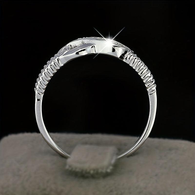 Men's Platinum Ring with Artificial Diamond Inlaid - Character Eight