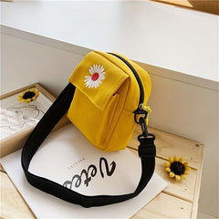 Daisy Embroidery Crossbody Bag Mini Phone Purse