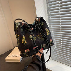 Flower Embroidered Shoulder Bag Large Capacity Handbag