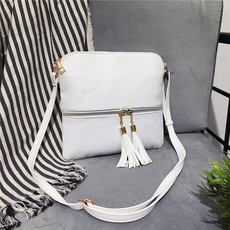 Retro Solid Shoulder Bag Casual PU Leather Crossbody Bag With Tassel Pendant