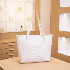 Quilted Shoulder Bag Large Capacity Tote Bag Minimalist Design