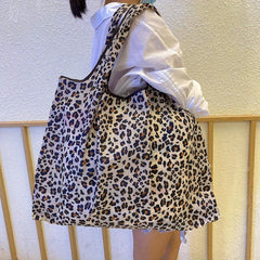 Large Capacity Lightweight Tote Bag Foldable Durable Shoulder Bag
