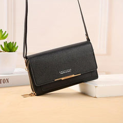 Minimalist Crossbody Bag with Detachable Strap