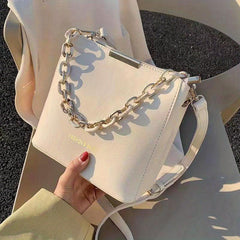 Letter Graphic Bucket Bag Chain Decor Crossbody Bag