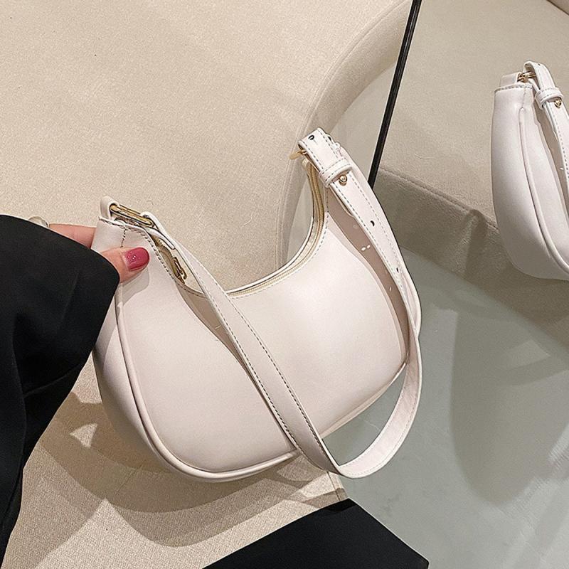 Fashionable Shoulder Bag Zipper Faux Leather Purse