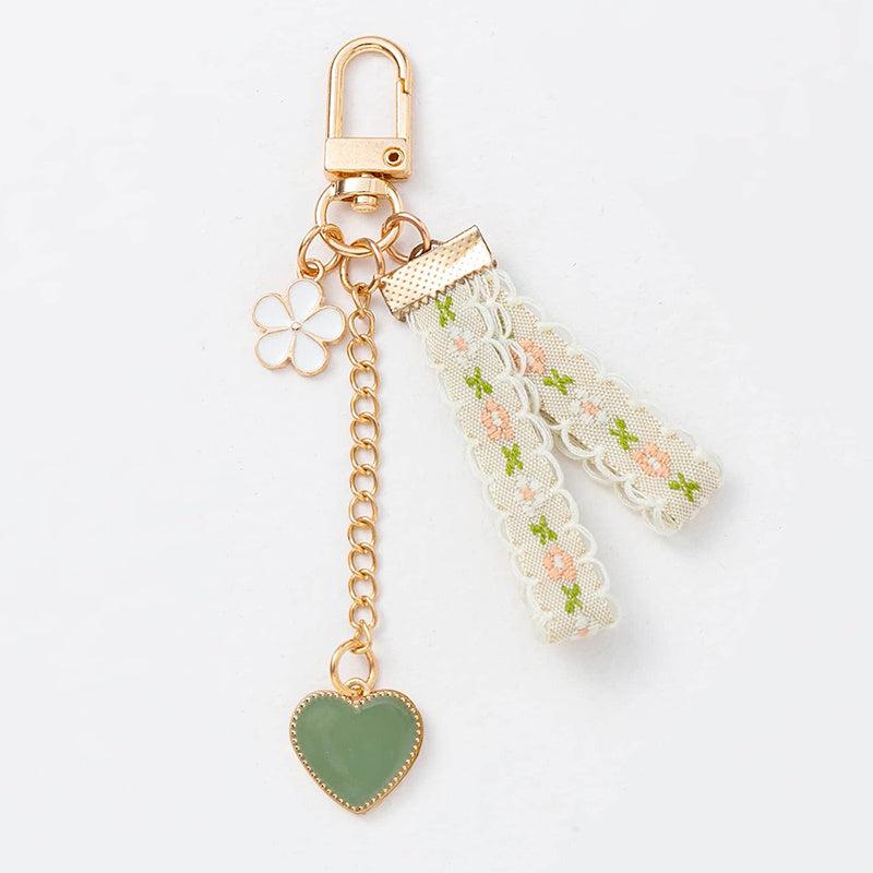 Green Love Flower Keychain Vintage Metal Keychain Bag Ornament Pendant