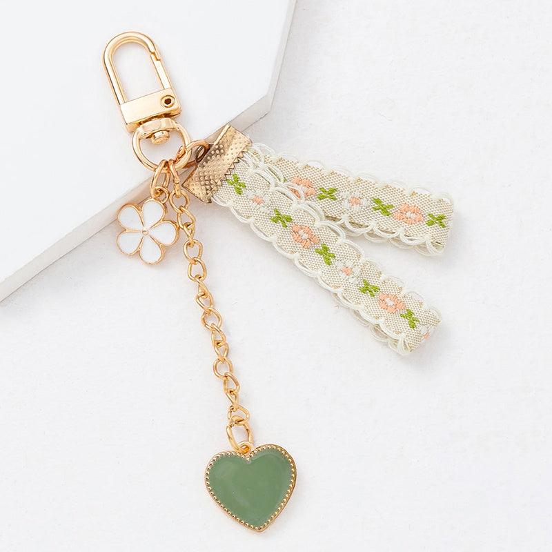 Green Love Flower Keychain Vintage Metal Keychain Bag Ornament Pendant