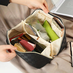 Checkerboard Cosmetic Bag PU Leather Make Up Pouch Travel Toiletries Organizer
