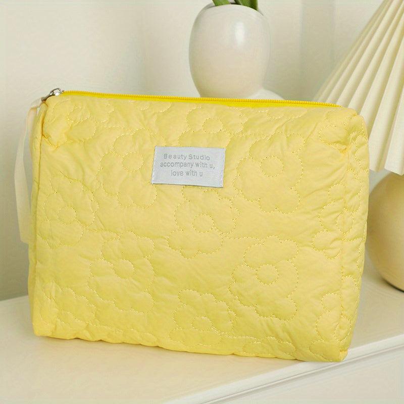 Flower Quilted Cosmetic Bag Lightweight Cosmetic Pouch