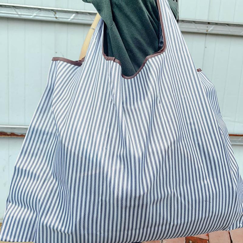 Large Capacity Lightweight Shoulder Bag
