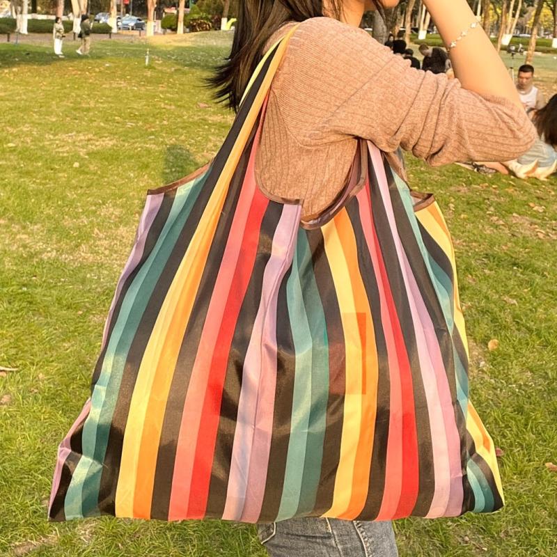 Large Capacity Lightweight Shoulder Bag