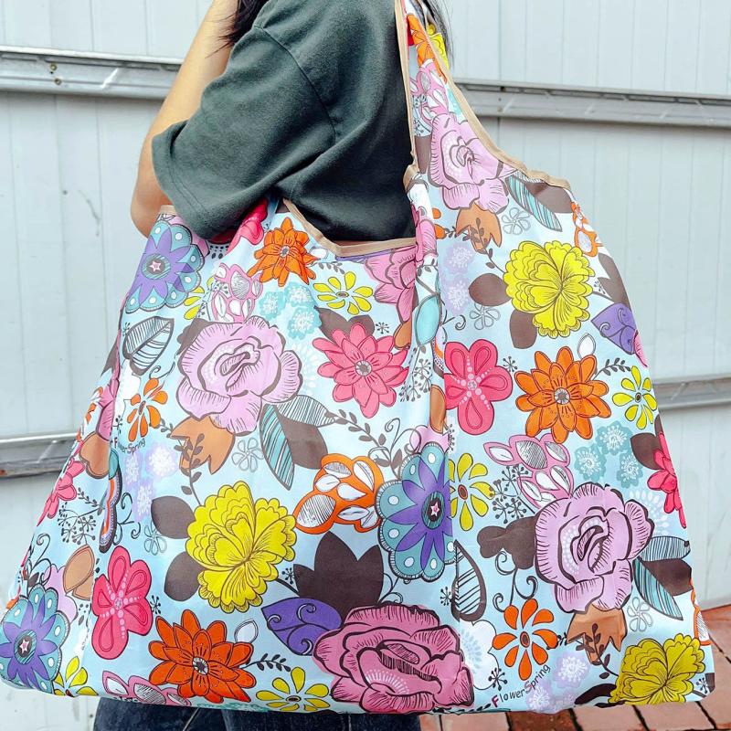 Large Capacity Foldable Tote Shoulder Bag Lightweight Reusable Shopping Bag