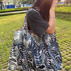 Large Capacity Foldable Tote Shoulder Bag Lightweight Reusable Shopping Bag
