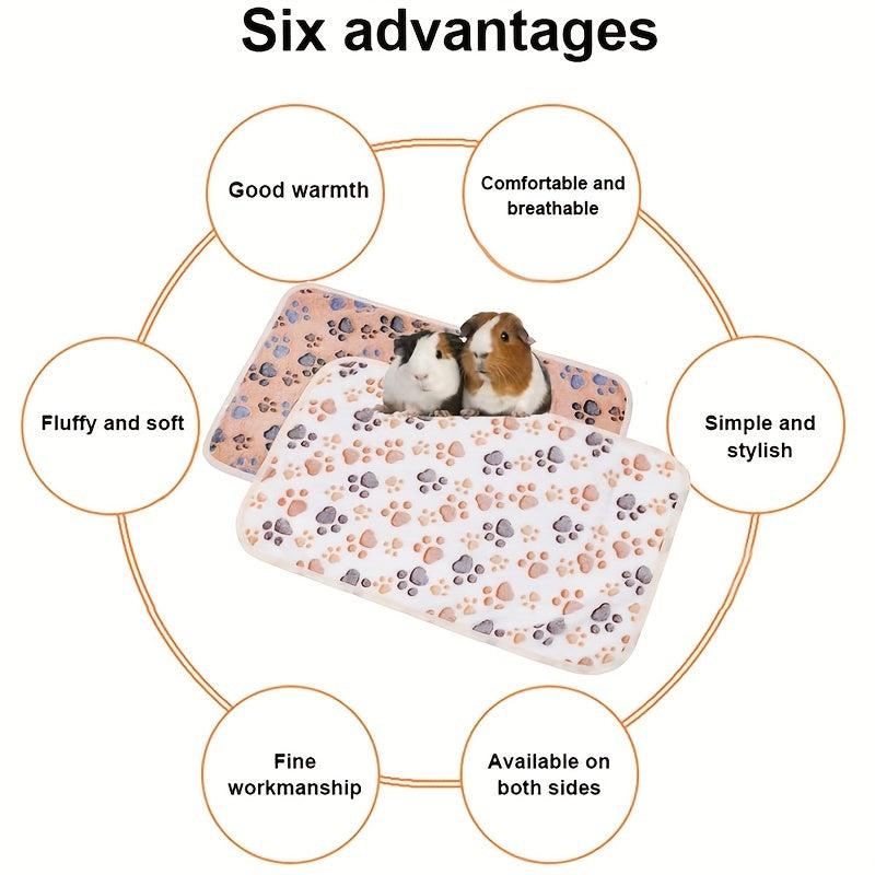Soft Paw Print Blanket for Small Animals - Ideal for Hamsters & Guinea Pigs