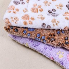 Grey Bear Pattern Double Layer Pet Cushion All Seasons Cat Mat