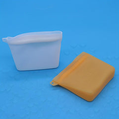 Dog Training Silicone Zipper Treat Bag - Reusable Pouch for Dry or Wet Treats
