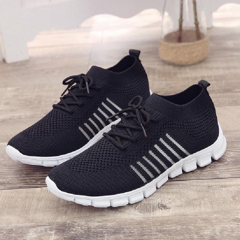 Women's Breathable Lace Up Running Shoes Lightweight & Anti skid Sneakers