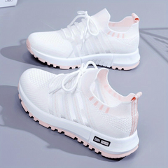 Women's Breathable Mesh Sneakers Lace Up Outdoor Shoes