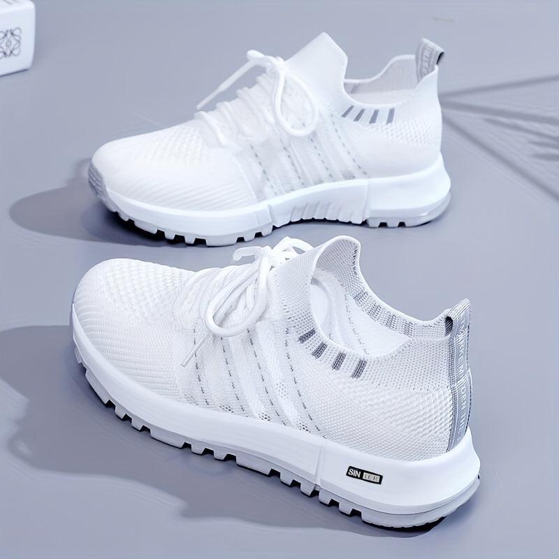 Women's Breathable Mesh Sneakers Lace Up Outdoor Shoes