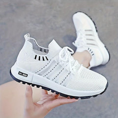 Women's Breathable Mesh Sneakers Lace Up Outdoor Shoes