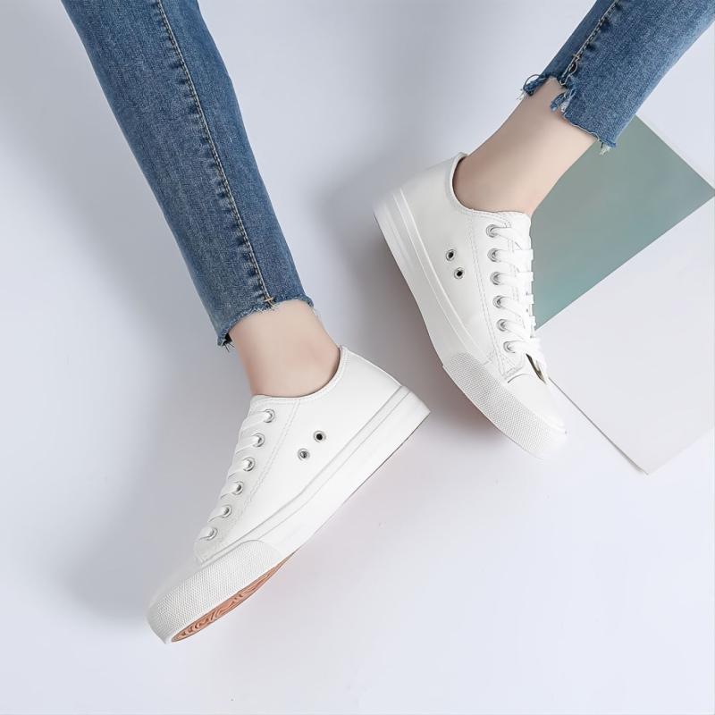 Women's Lace Up Round Toe Sneakers Daily Walking Shoes