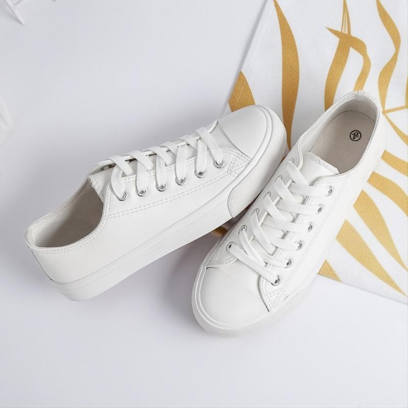 Women's Lace Up Round Toe Sneakers Daily Walking Shoes