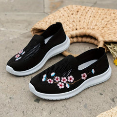 Women's Embroidered Floral Flats Breathable Slip On Low Top Shoes