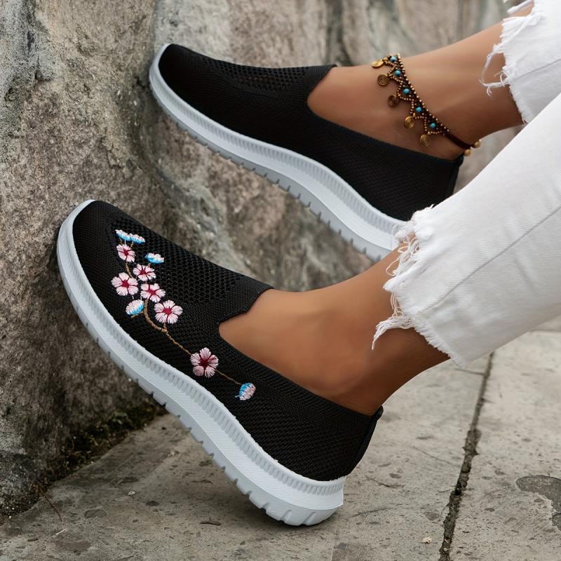 Women's Embroidered Floral Flats Breathable Slip On Low Top Shoes