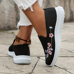 Women's Embroidered Floral Flats Breathable Slip On Low Top Shoes