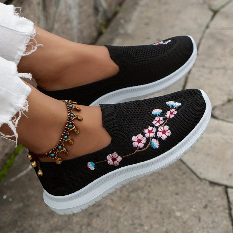 Women's Embroidered Floral Flats Breathable Slip On Low Top Shoes