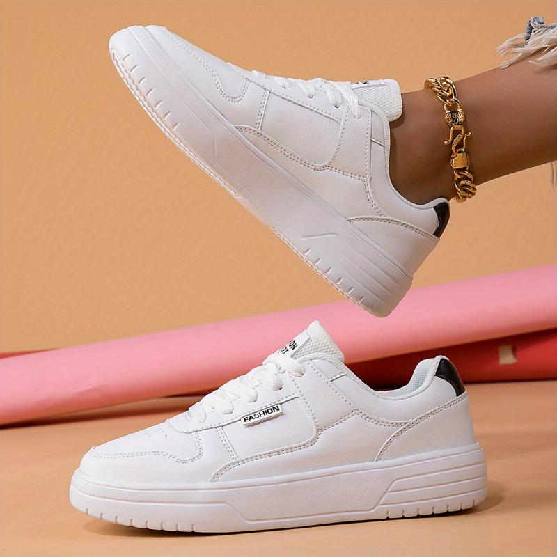 Women's Breathable Skate Shoes Low Top Lace Up Casual Walking Shoes