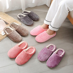 Women's Warm Plush Indoor Slippers - Cozy Closed Toe Non Slip Shoes