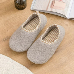 Women's Fuzzy Curly Fur Slippers Soft Sole Comfortable House Slippers
