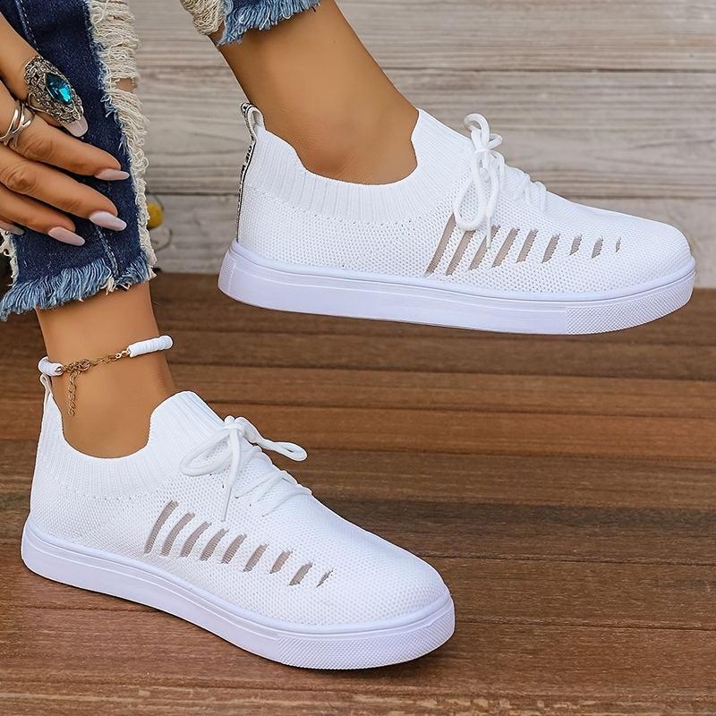 Women's Lace-Up Running Shoes Breathable Mesh Lightweight Sneakers