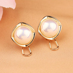Pearl Stud Earrings Women Classic Jewelry Round Delicate Temperament