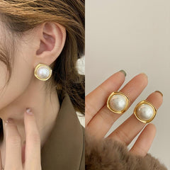 Pearl Stud Earrings Women Classic Jewelry Round Delicate Temperament