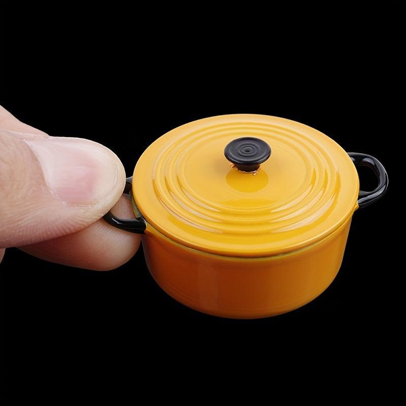 Dollhouse Soup Cooker with Mini Cookware Set