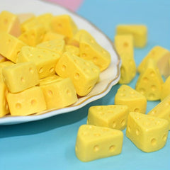 4pcs Simulation Triangle Cheese Cake Resin Accessories
