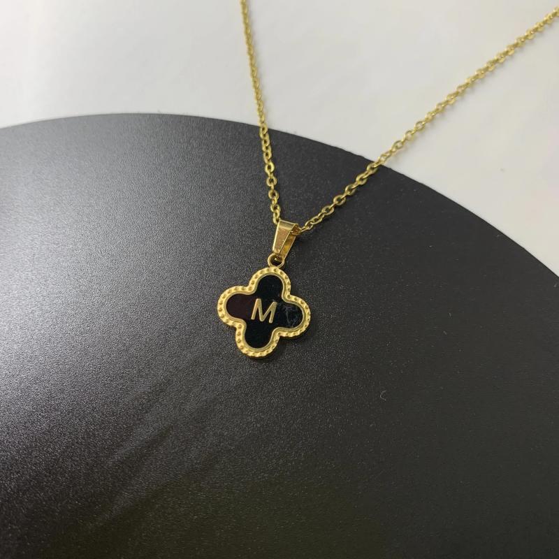 European American M Necklace High-end Clover Pendant Collarbone Chain