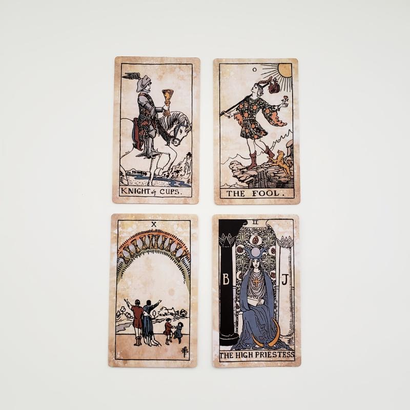 Vintage Classic Tarot Cards for Beginners - Desk Toy or Board Game Collection