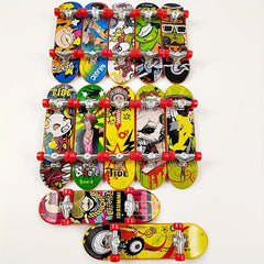 6 Pcs Xmas Finger Skateboard Mini Toys Creative Fingertip Sports Skateboard