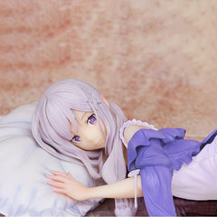 Girl with Pillow & Cat Anime Figure Gift for Anime Fans Boys Model Decoration