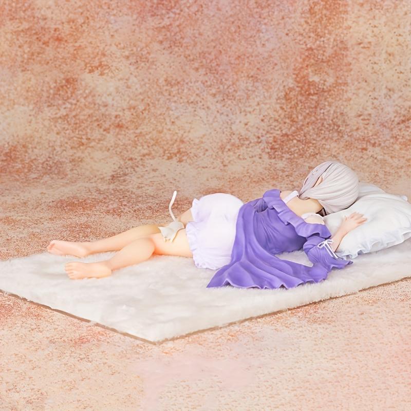 Girl with Pillow & Cat Anime Figure Gift for Anime Fans Boys Model Decoration