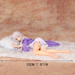 Girl with Pillow & Cat Anime Figure Gift for Anime Fans Boys Model Decoration
