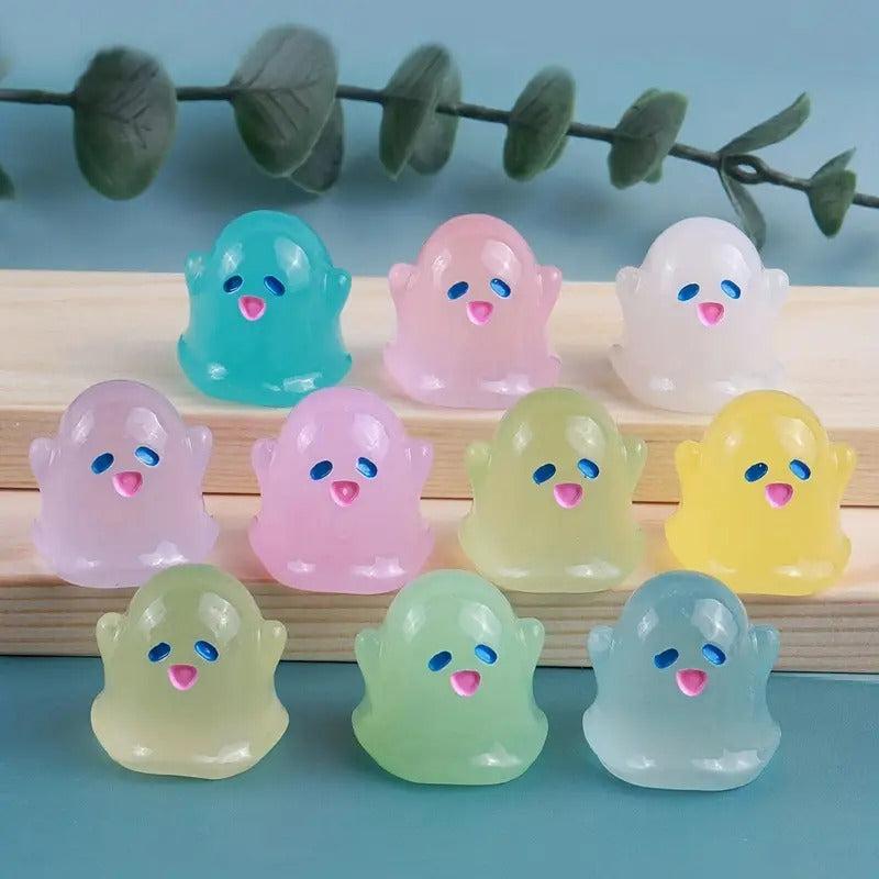 7pcs Little Ghost Micro Ornament Set Resin Accessories Random