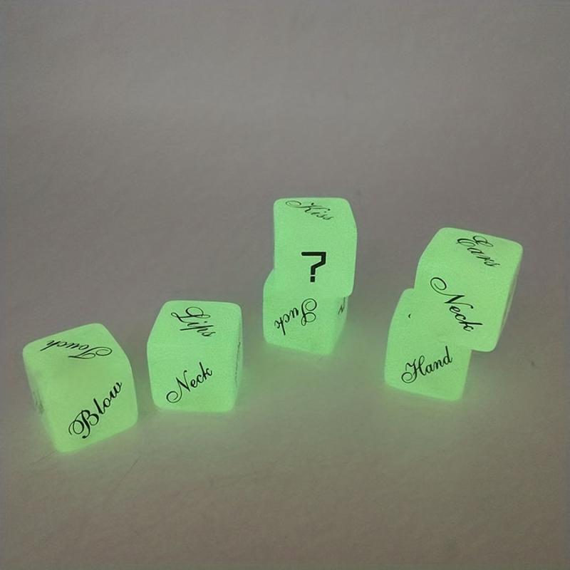 2pcs 25mm Luminous English Game Dice Set