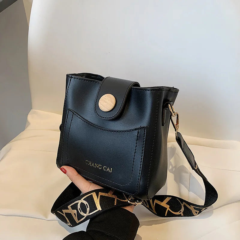 Casual Shoulder Bag Women Summer Bucket Bag Wide Shoulder Strap Shoulder Messeng