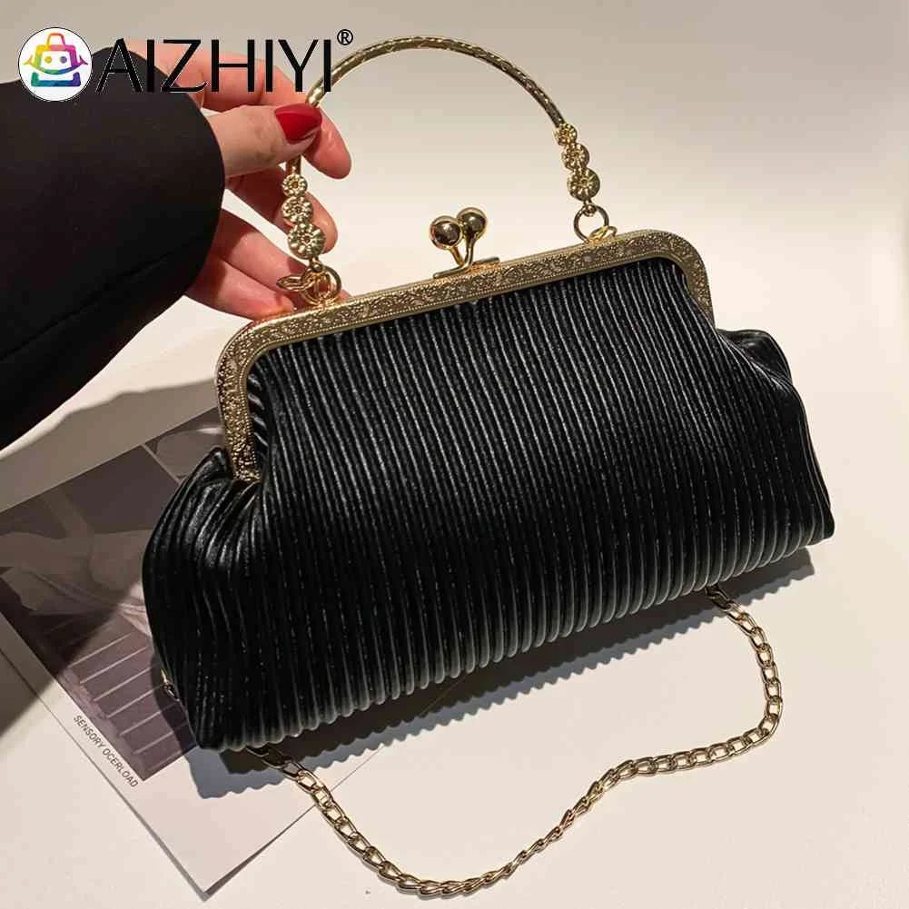 Chain Ladies Messenger Bag Clutch Bag Portable Soft Metal Buckle