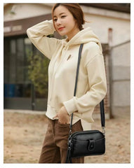 Chic Women's Messenger Bag PU Leather 