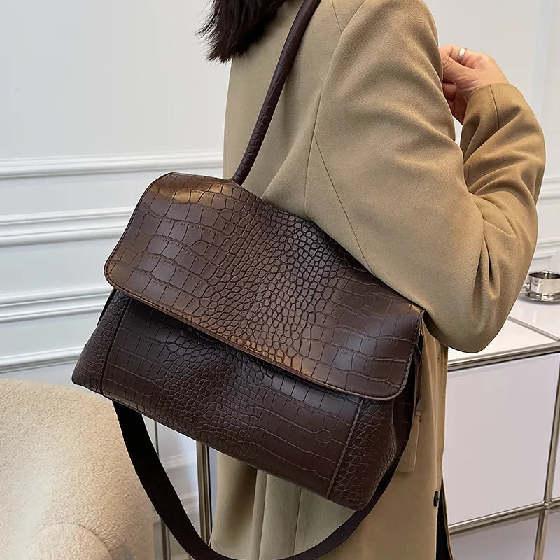 Crocodile Pattern Women Shoulder Messenger Bag Large Capacity Retro Flap Tote